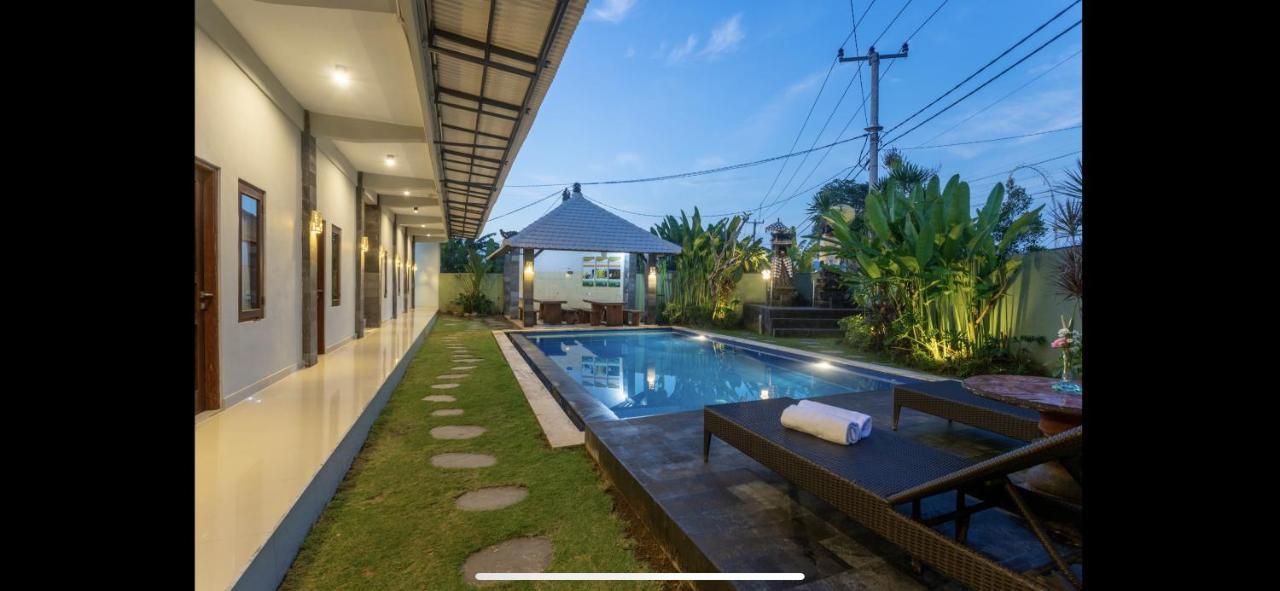 Cempaka Mas Guest House Canggu Exterior photo