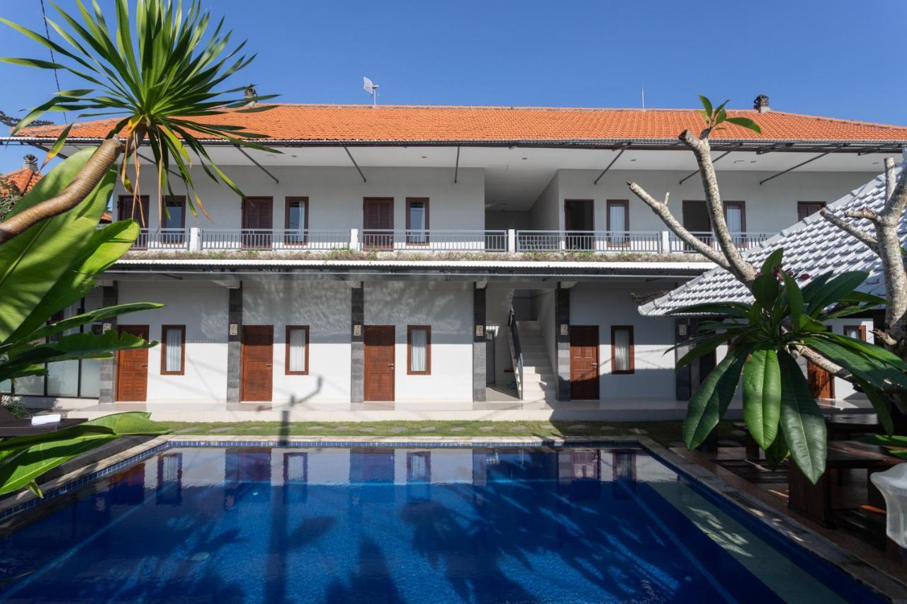 Cempaka Mas Guest House Canggu Exterior photo